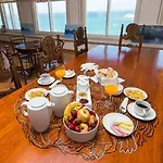 Sandhi House - Yoga & Wellness Ericeira