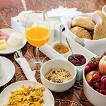 Sandhi House - Yoga & Wellness 3*