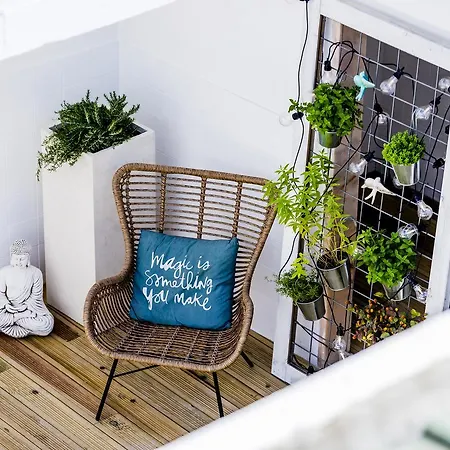 Sandhi House - Yoga & Wellness Guest house Ericeira