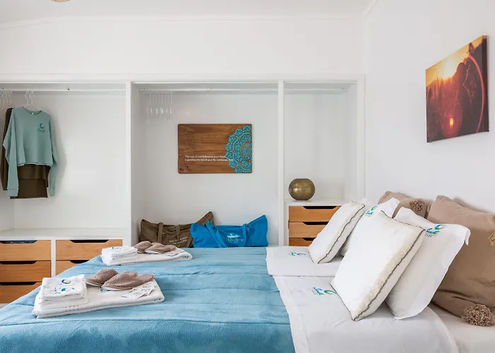 Sandhi House - Yoga & Wellness Pensionat Ericeira