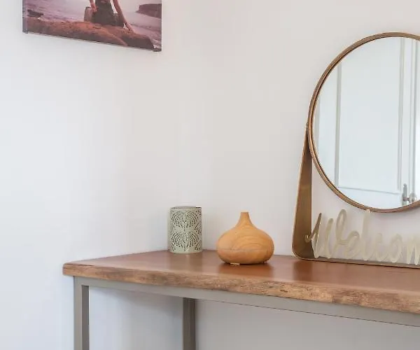 Sandhi House - Yoga & Wellness